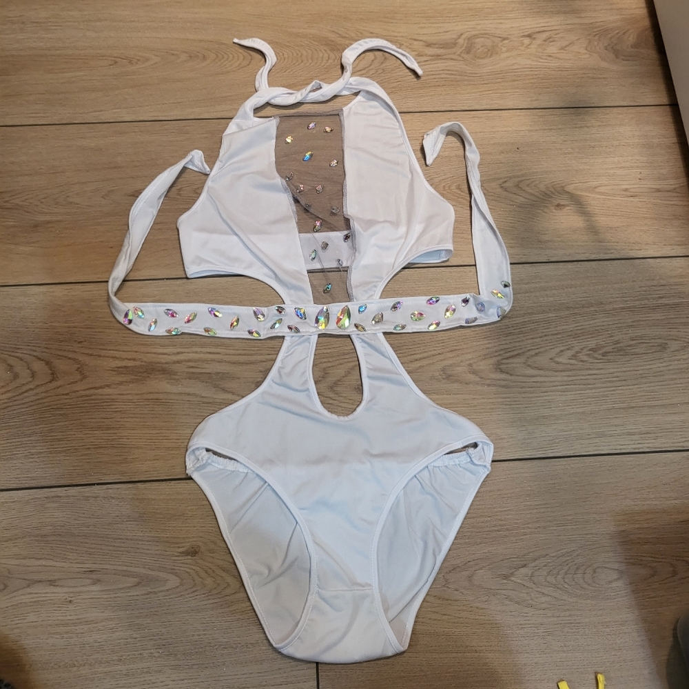 Swim suit